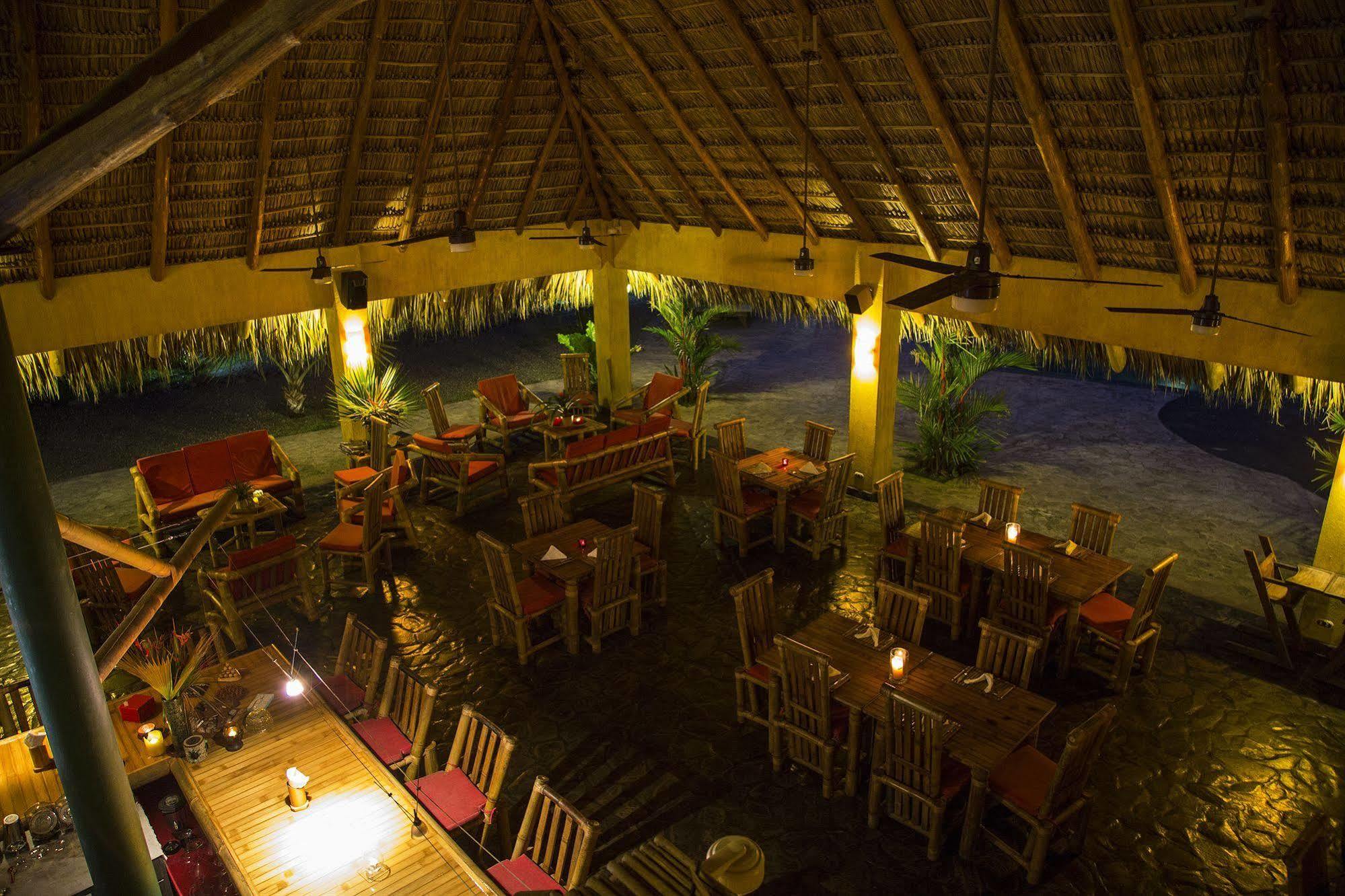 Clandestino Beach Resort Parrita Esterno foto