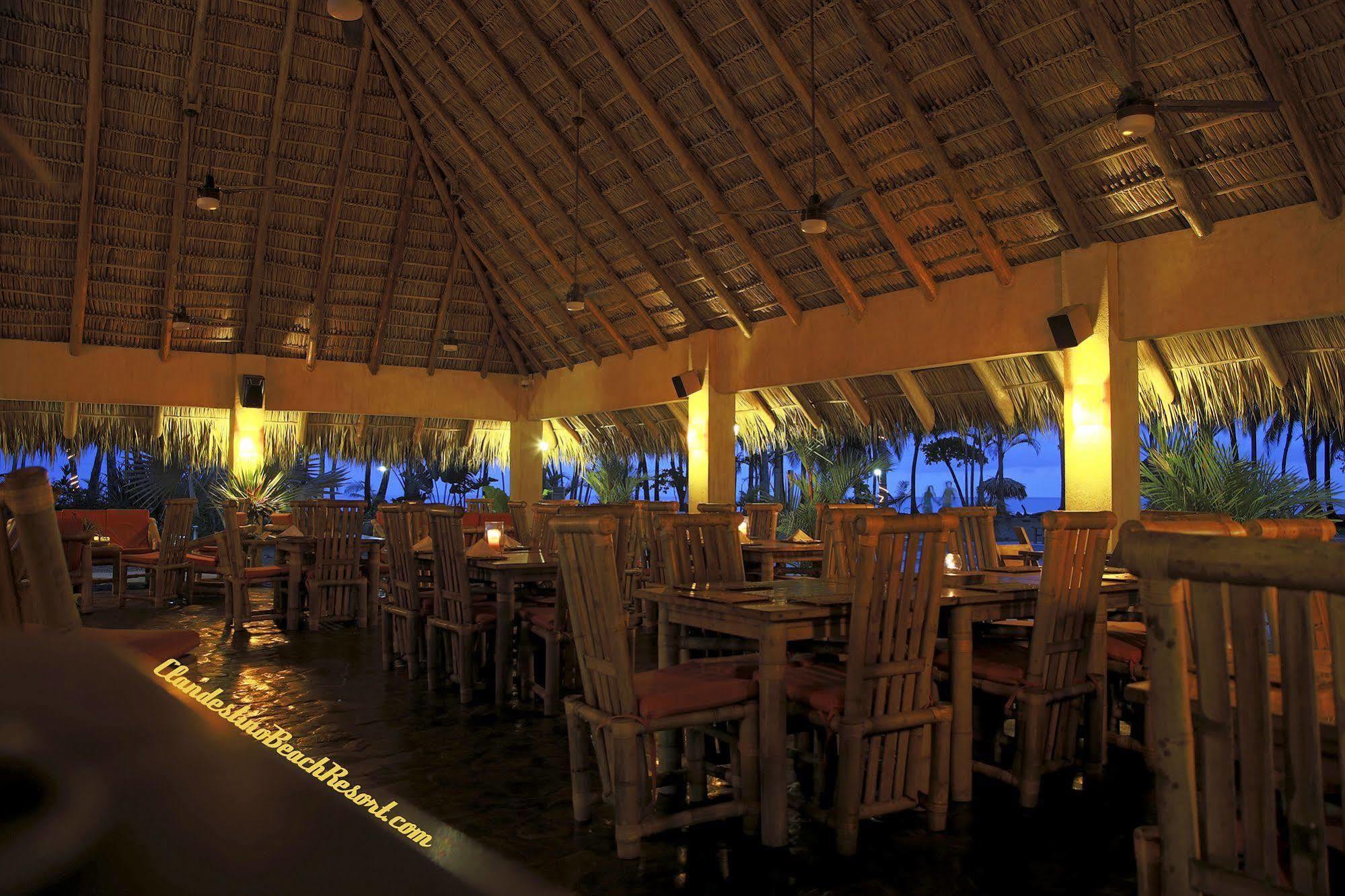Clandestino Beach Resort Parrita Esterno foto