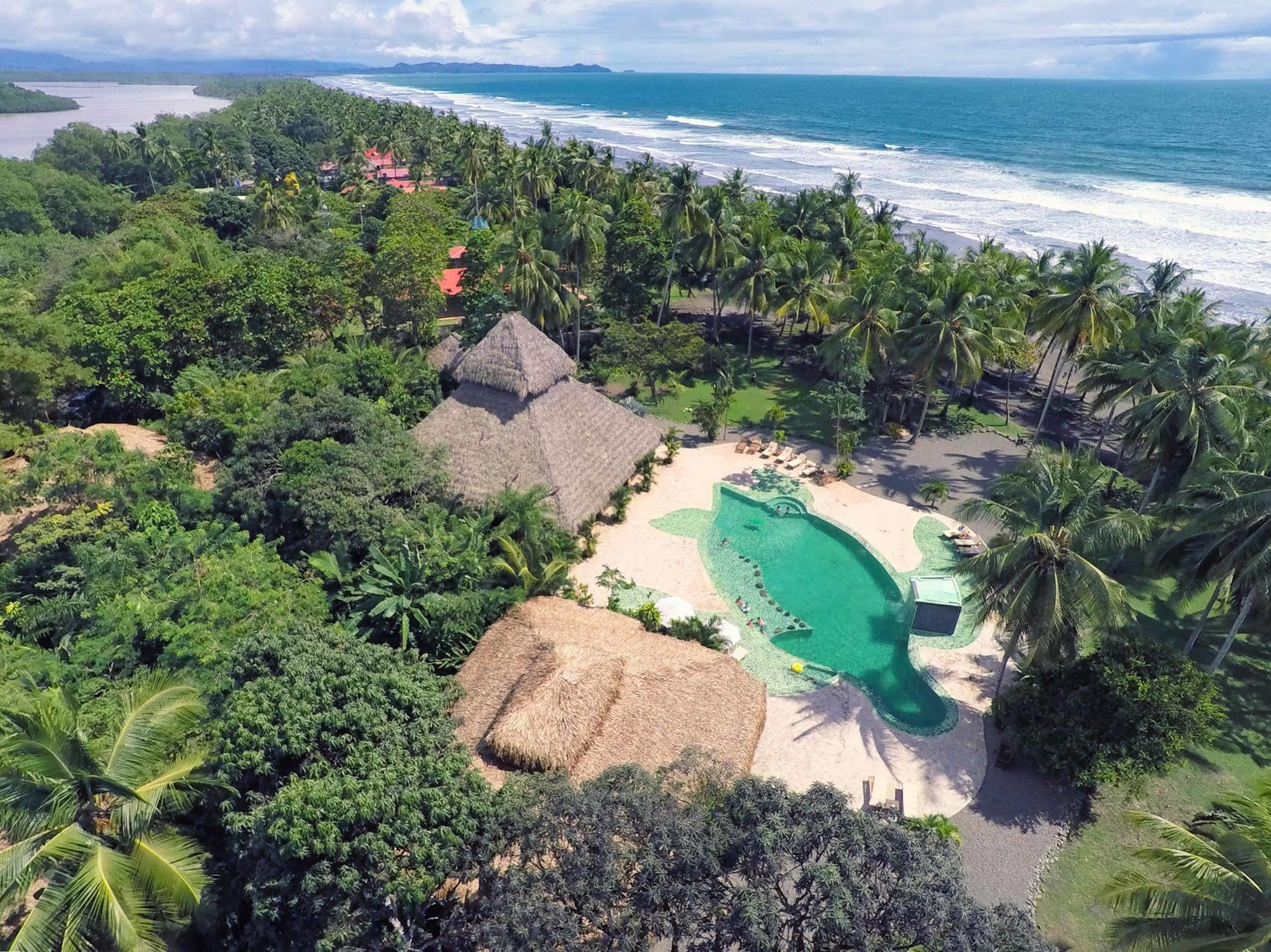 Clandestino Beach Resort Parrita Esterno foto