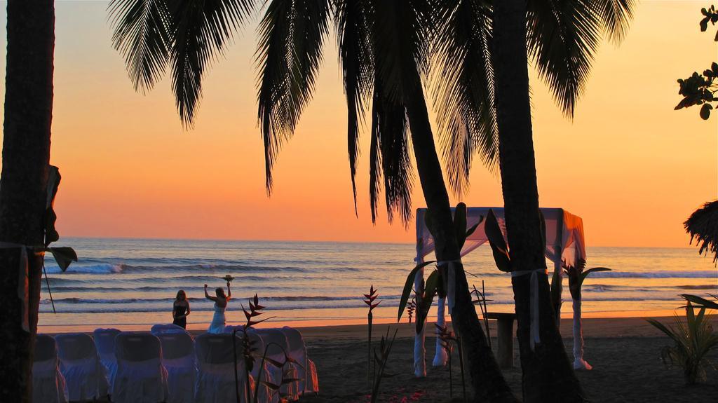Clandestino Beach Resort Parrita Esterno foto